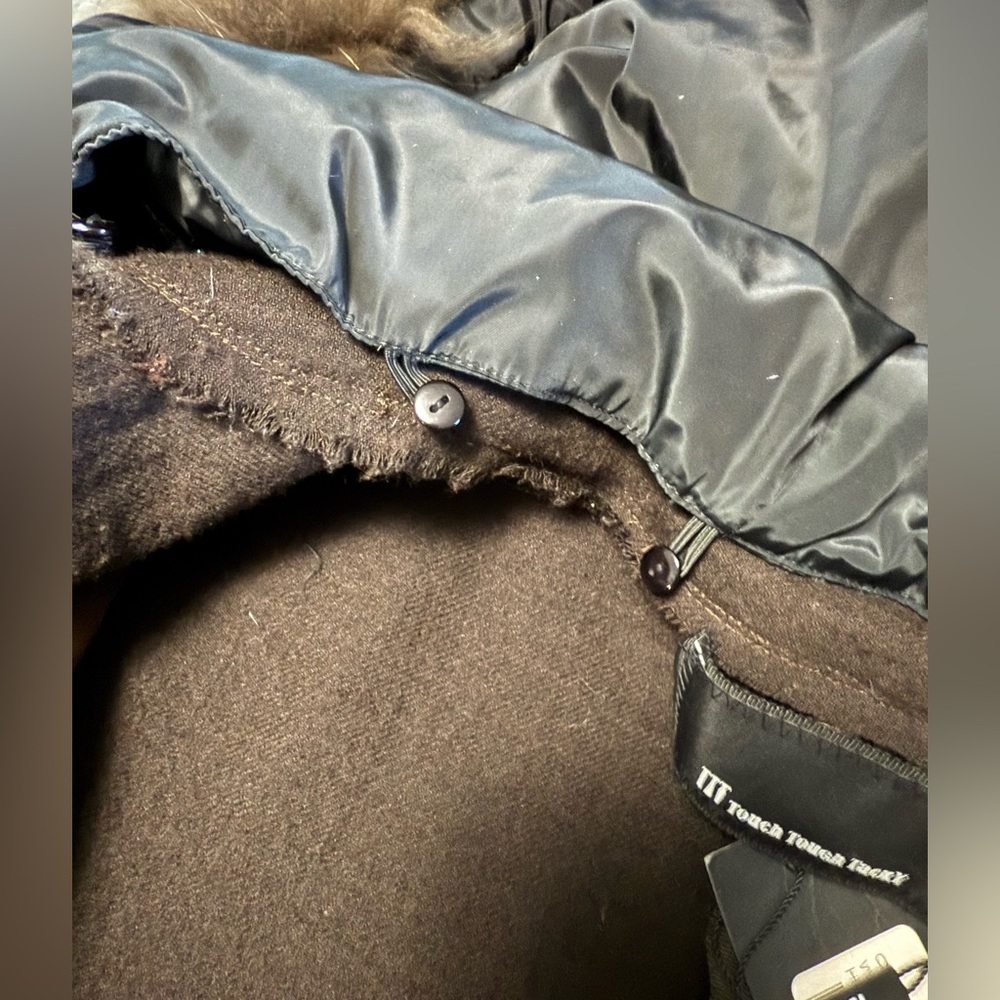 NWT Touch Tough Tacky 100% Wool Trench Coat w/ Gold Buttons & Fur Hood $485 - Picture 15 of 16